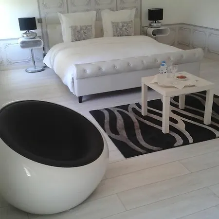 Domaine De La Grande Motte 4* Saint-Dizant-du-Gua